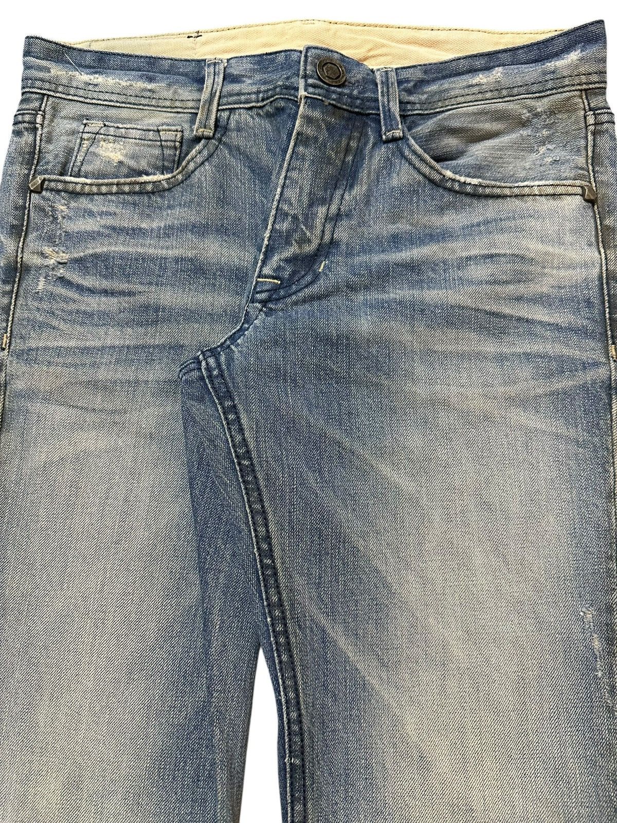 Japanese Brand Vintage Japanese Brand Blue Faded Wash Style Jeans Size US 31 - 4 Thumbnail