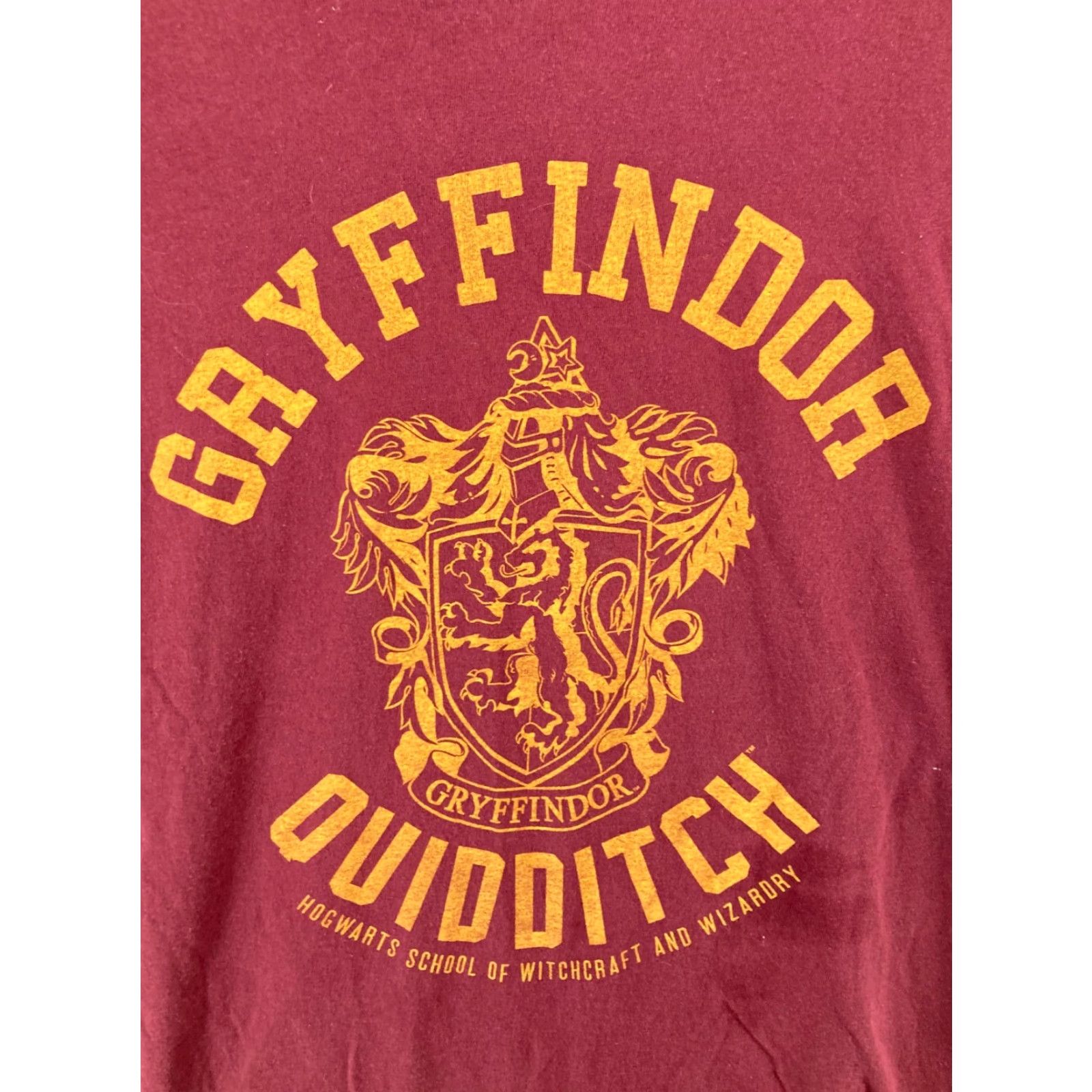 Vintage Harry Potter Mens TShirt Small Burgundy Gryffindor Quidditch Hogwarts Shirt Adult Small Red Nike Size US S / EU 44-46 / 1 - 4 Thumbnail