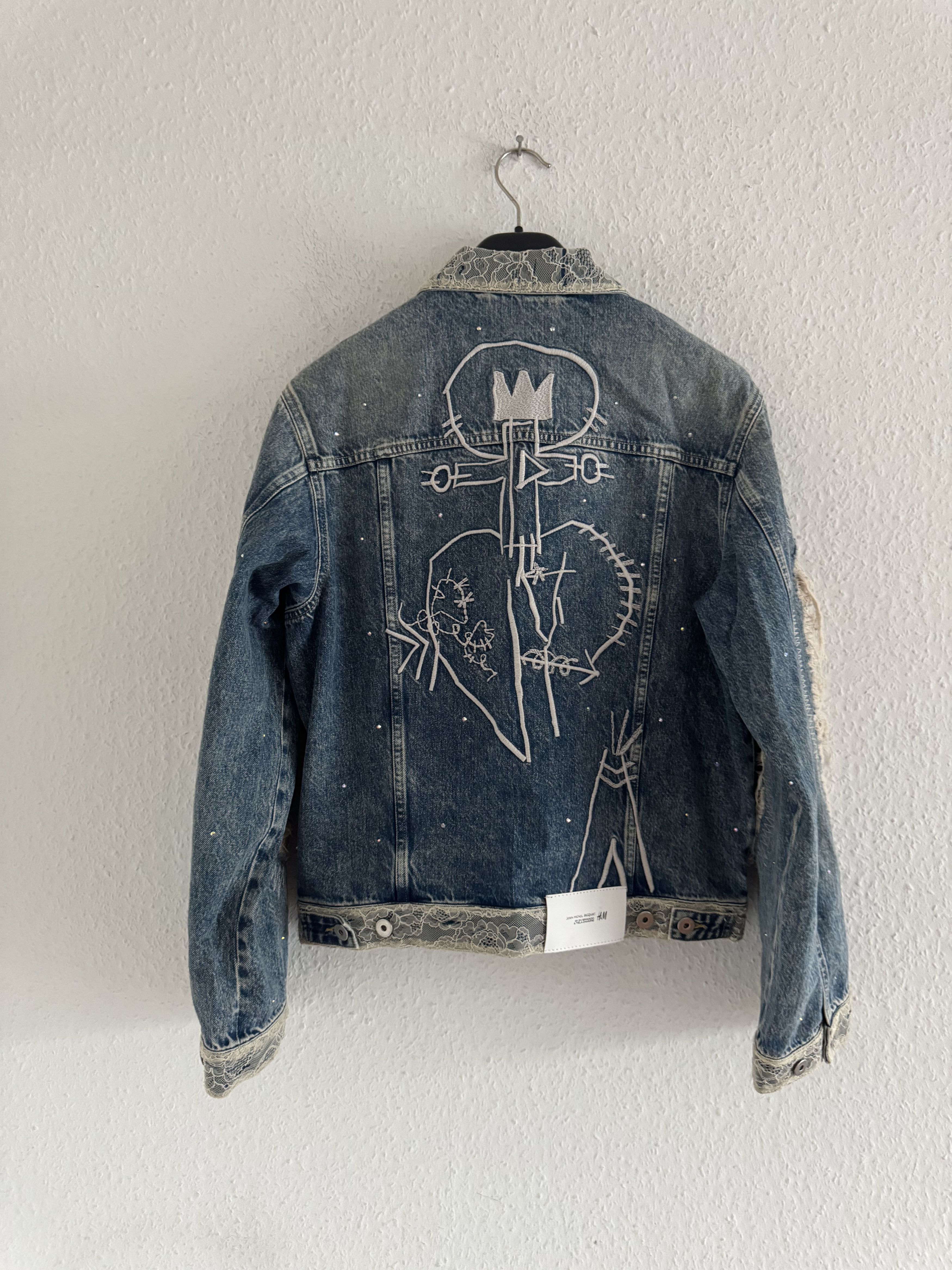 H&M × Jean-Michel Basquiat × Who Decides War Distressed Rhinestone Denim Jacket Size US XS / EU 42 / 0 - 11 Thumbnail