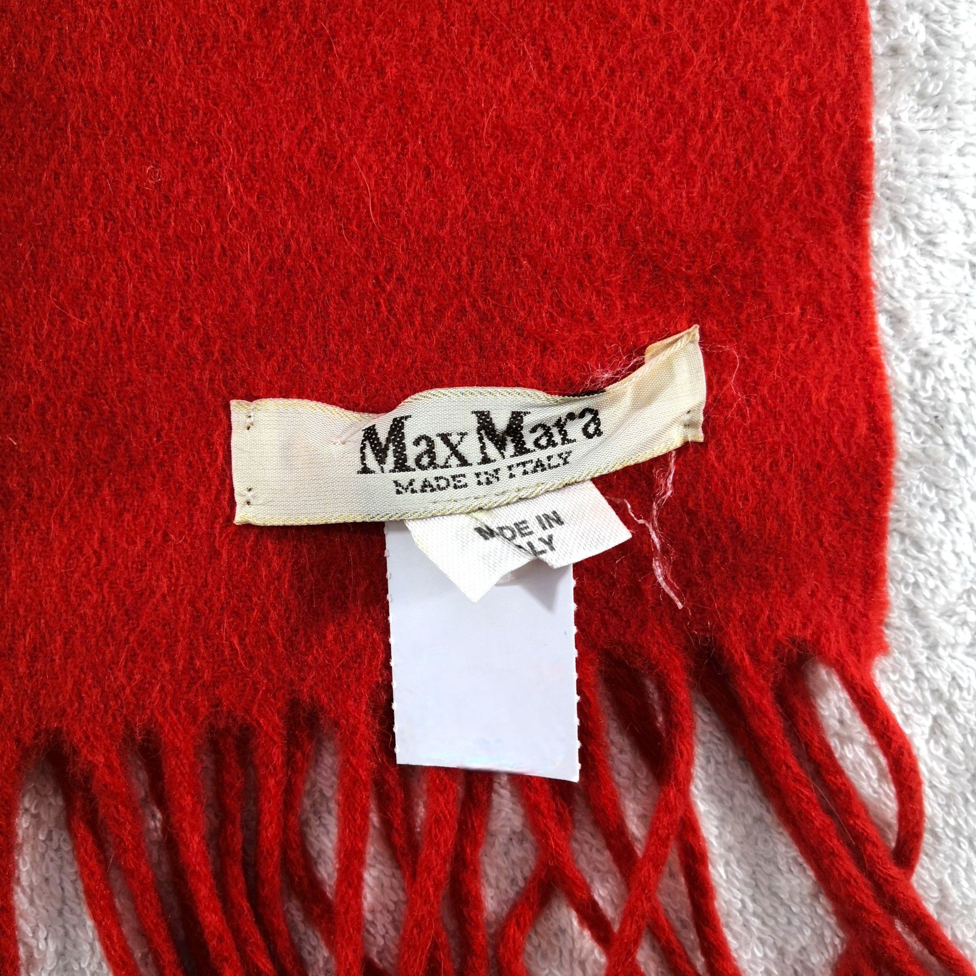 Max Mara Vintage Max Mara Wool Scarf Fringe Muffler Winter Scarves. Size ONE SIZE - 4 Thumbnail
