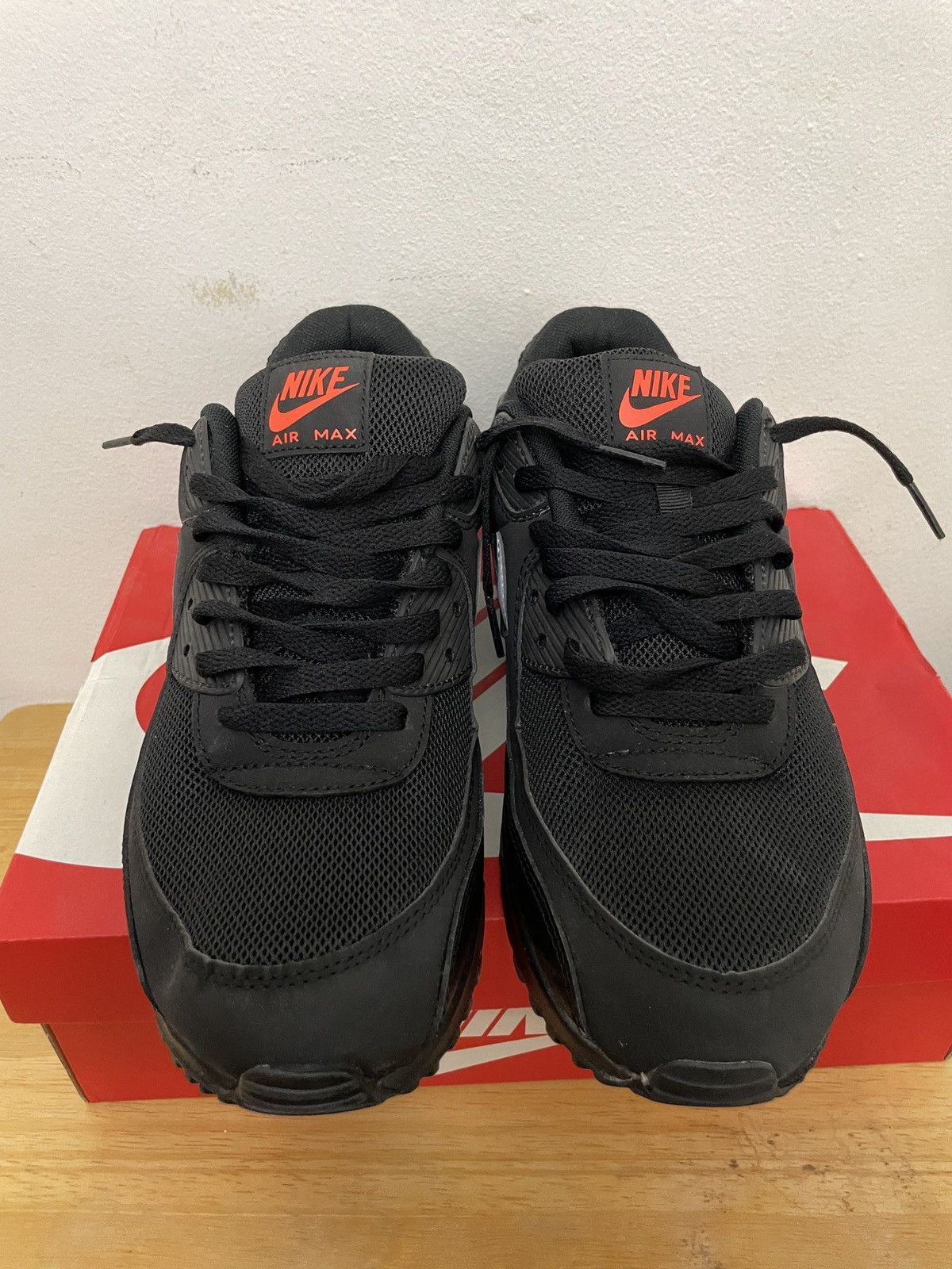 Nike Nike Air Max 90 Size US 12 / EU 45 - 3 Thumbnail