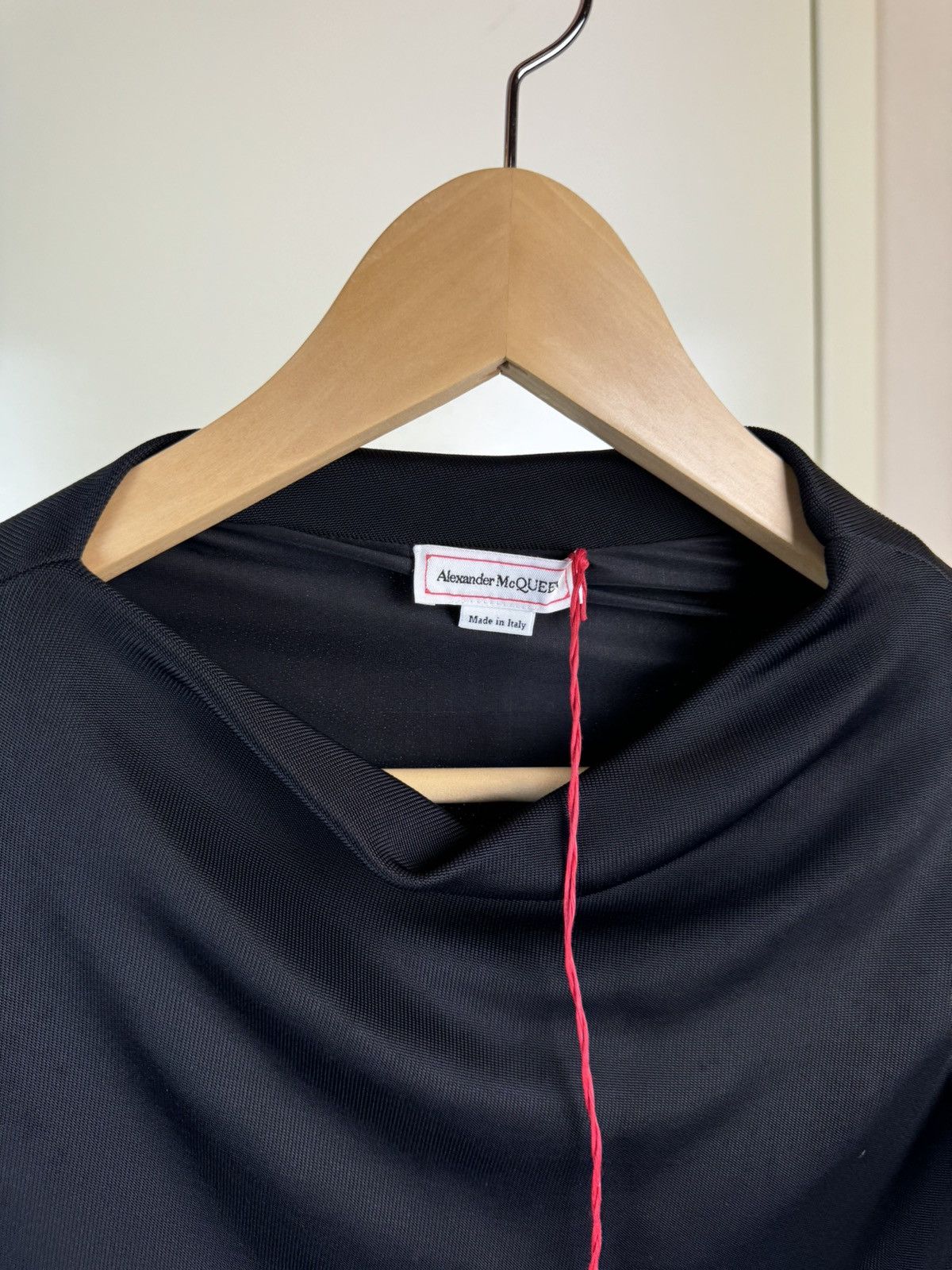 Alexander McQueen Alexander McQueen draped asymmetric sleeveless blouse top S Size S / US 4 / IT 40 - 10 Thumbnail