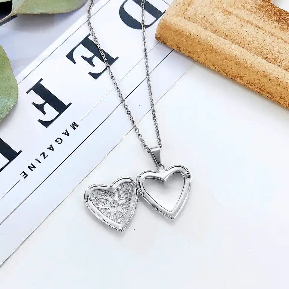 Other Heart Photo Frame Necklace Size ONE SIZE - 2 Thumbnail