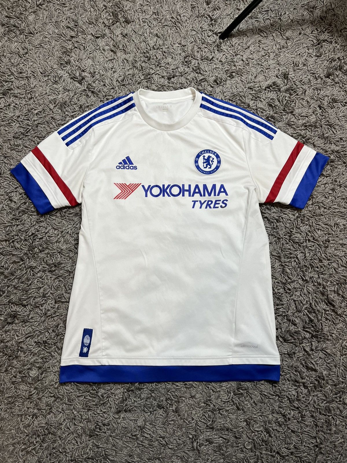 Vintage CHELSEA SOCCER JERSEY 15/16 AWAY FOOTBALL SHIRT MENS Y2K Size US M / EU 48-50 / 2 - 1 Thumbnail