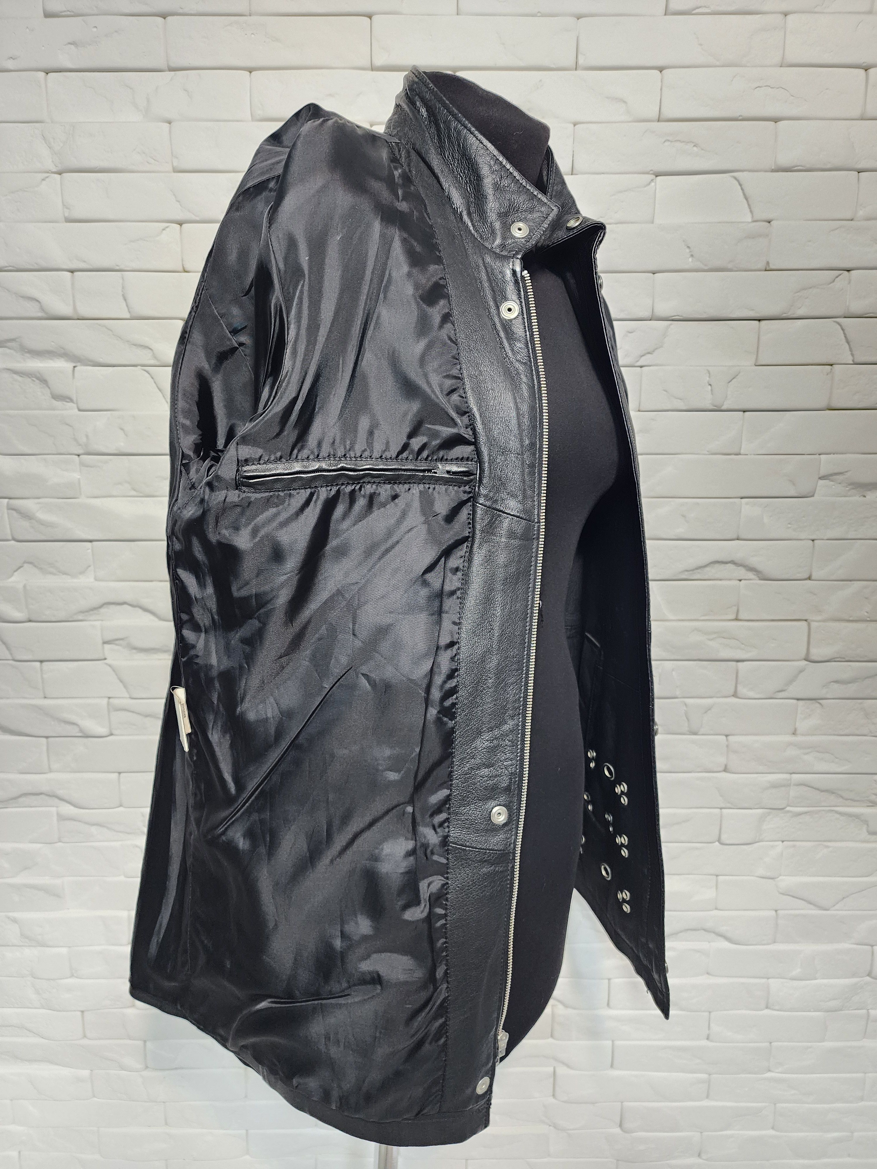 Designer Black Leather Jacket: Women's Zippered Soft Leather Coat Size L / US 10 / IT 46 - 9 Thumbnail