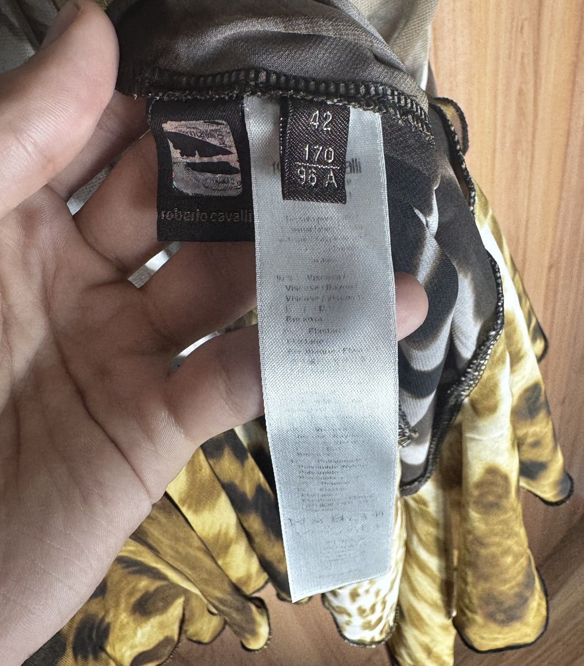 Roberto Cavalli luxury asymmetric roberto cavalli midi dress tiger pattern Size M / US 6-8 / IT 42-44 - 7 Thumbnail