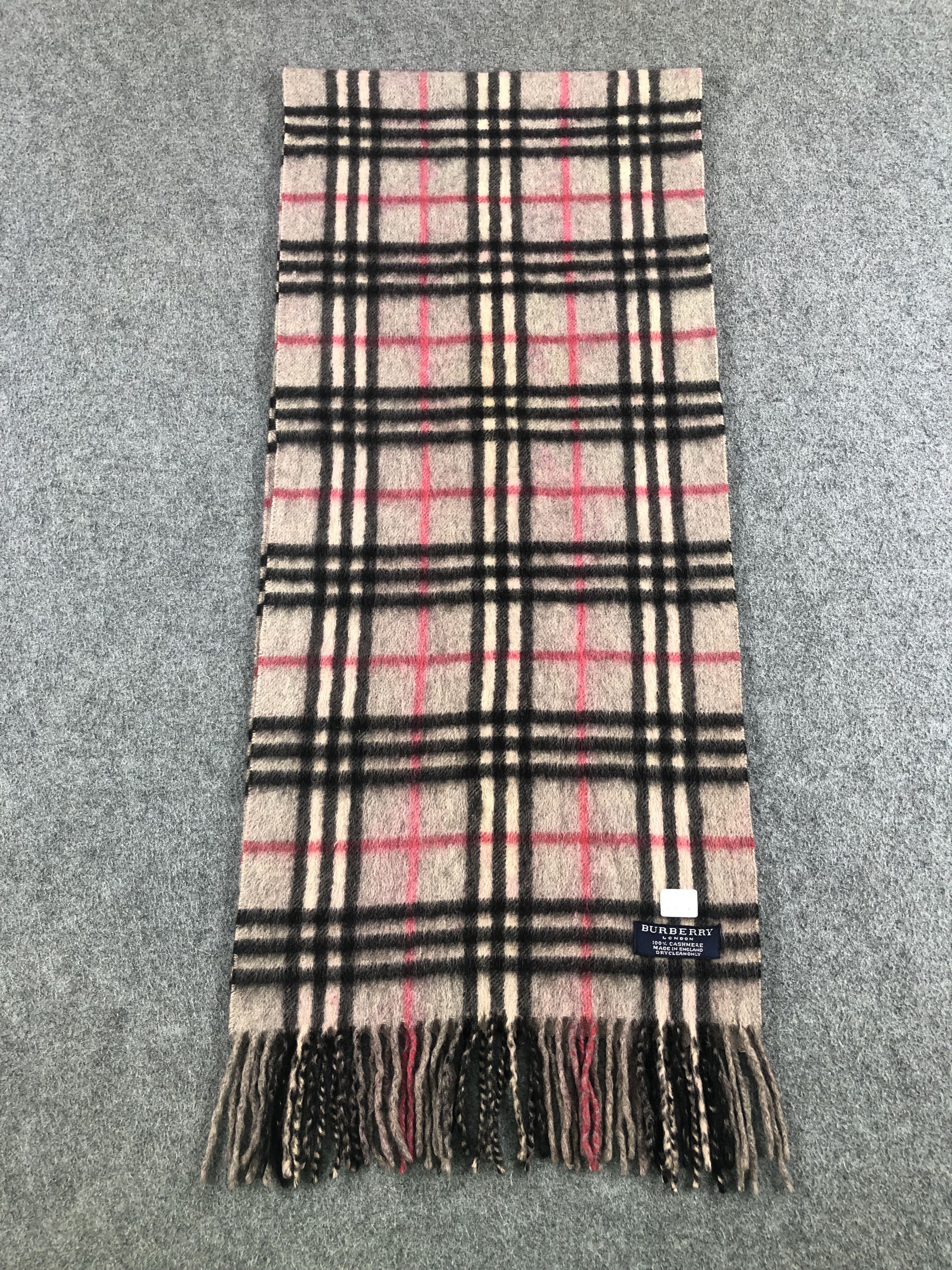Burberry Burberry Nova Check Scarf / Muffler / Neckwear Size ONE SIZE - 2 Thumbnail