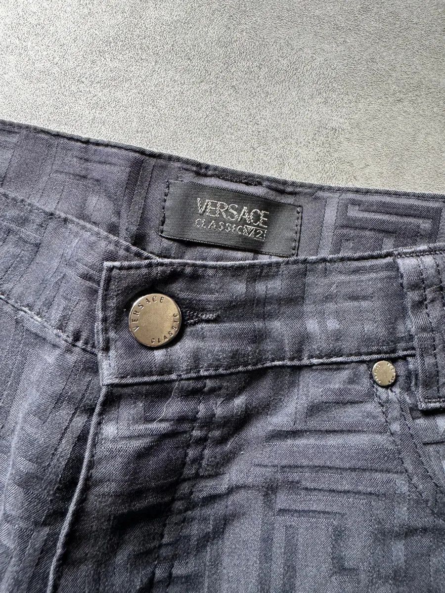 Versace 2000s Versace Black Flicker Shadow Pants Size US 32 / EU 48 - 8 Thumbnail