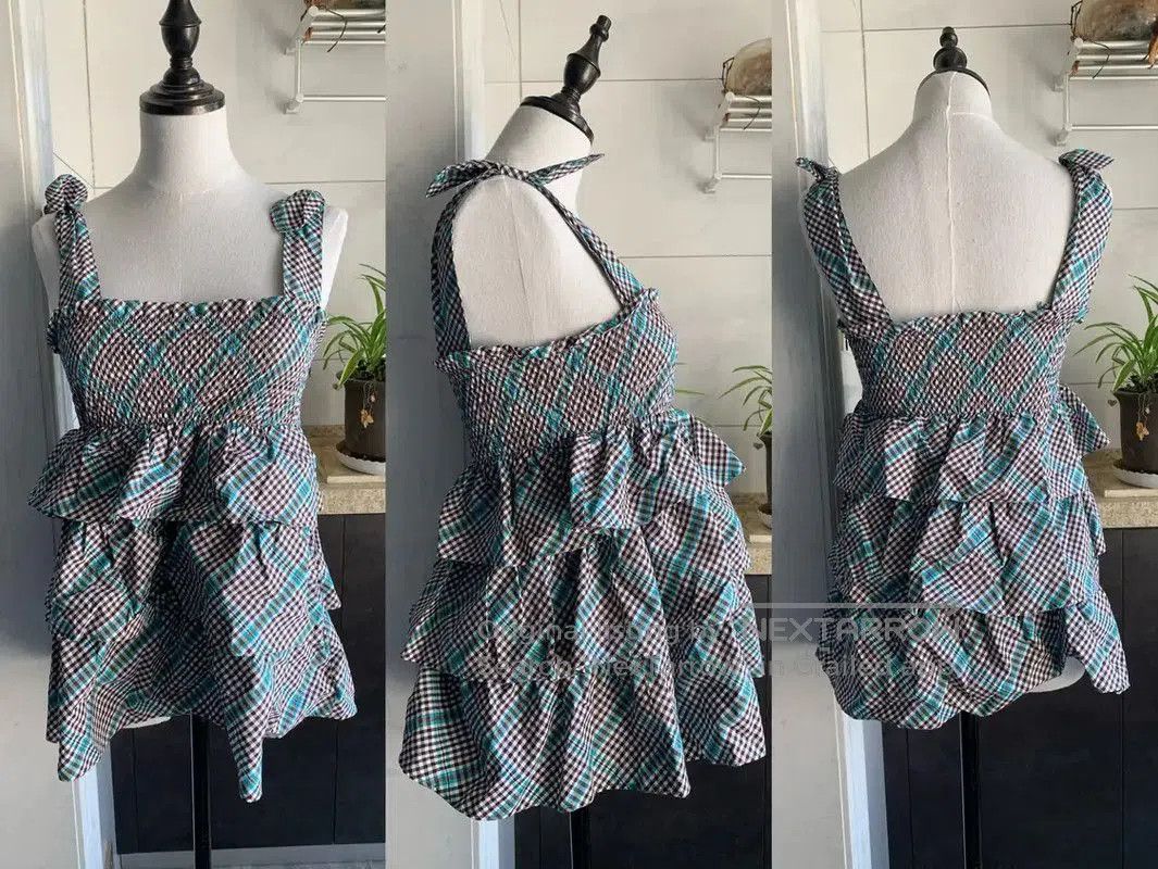 Burberry Burberry Green Cotton Off-Shoulder Top. Size M / US 6-8 / IT 42-44 - 3 Thumbnail