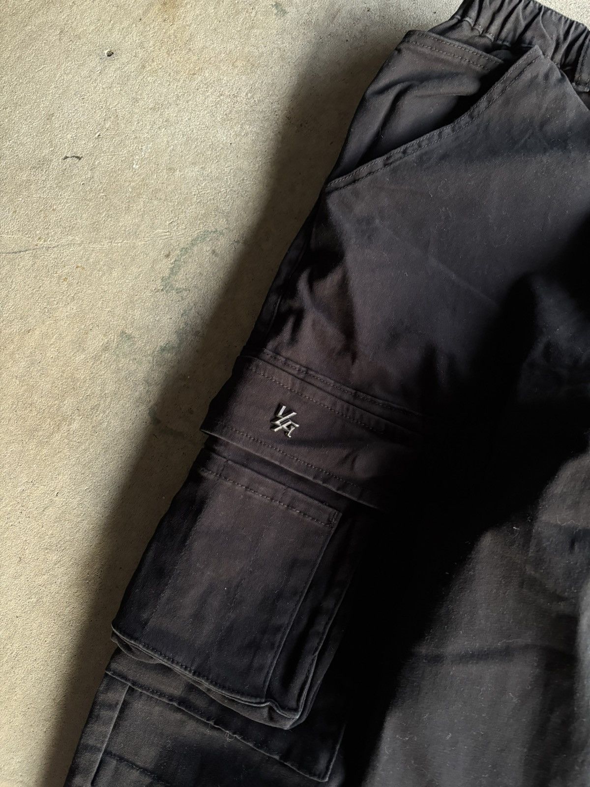 YoungLA Young LA X The Dark Knight Collab Baggy Black Cargos Size US 38 / EU 54 - 4 Thumbnail