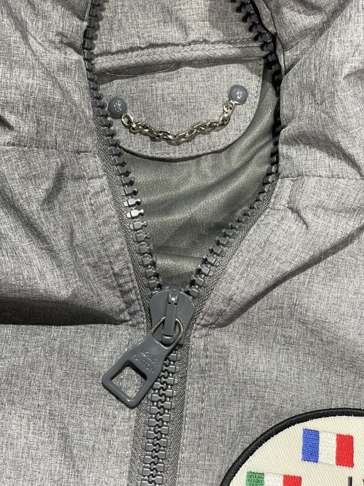 Louis Vuitton FW2019 Louis vuitton X Virgil Abloh - Flag Patch Windbreaker Size US M / EU 48-50 / 2 - 9 Thumbnail
