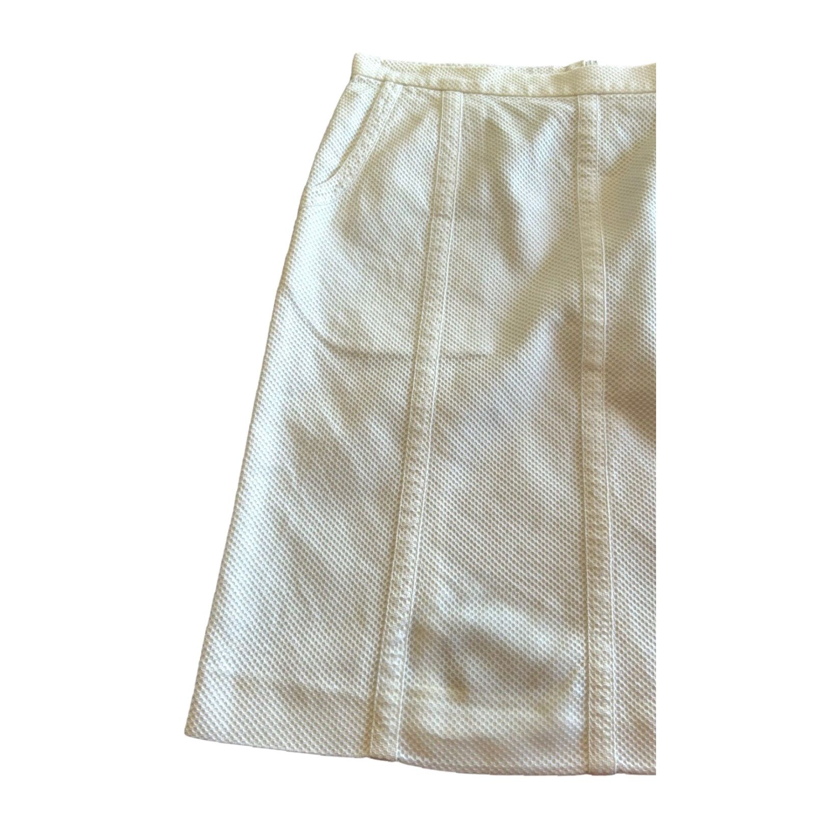 Vintage Barneys New York Women's White Pencile Straight Skirt Sz 8/42 Made In Italy City Knee Length Zipper Lined Size 30" / US 8 / IT 44 - 2 Thumbnail