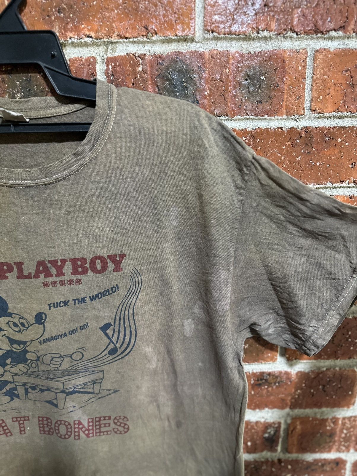 Gildan Thrashed Vintage Playboy Rat Bones Sun Faded Tee Size US L / EU 52-54 / 3 - 8 Thumbnail