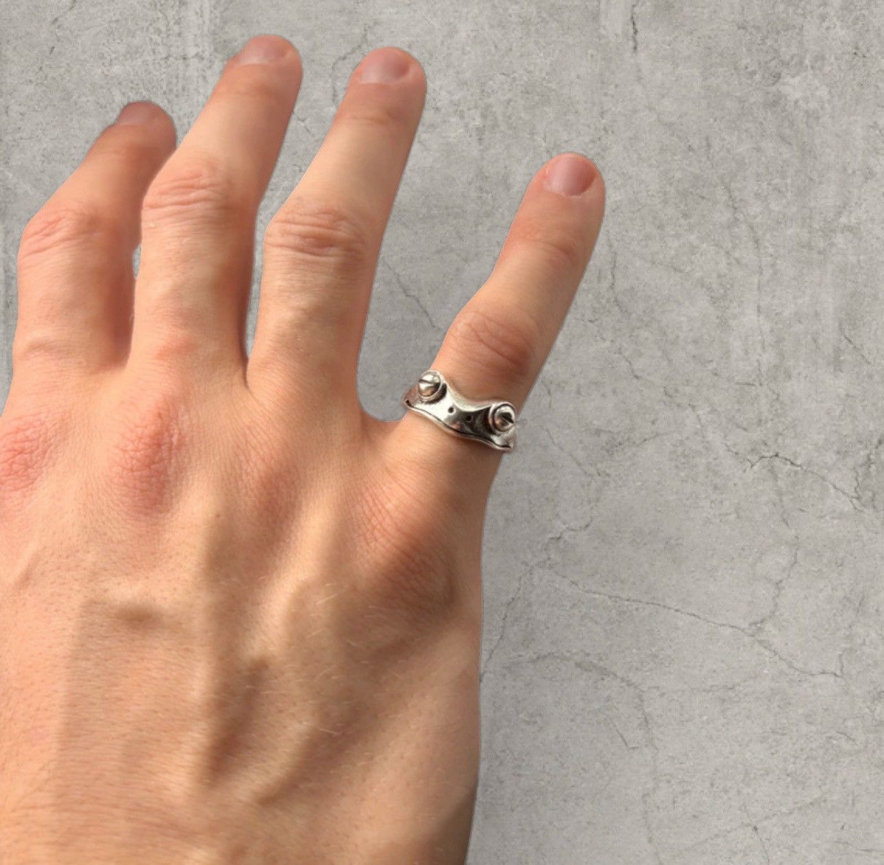 Japanese Brand Vintage style cool frog ring, stainless steel. Adjustable Size ONE SIZE - 1 Thumbnail