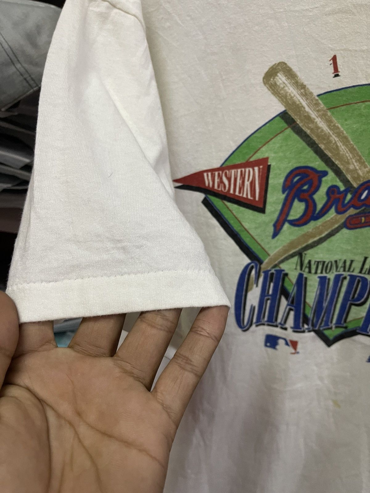 Vintage Vintage 90's Atlanta Braves National League Champions🔥🔥🔥 Size US L / EU 52-54 / 3 - 3 Thumbnail