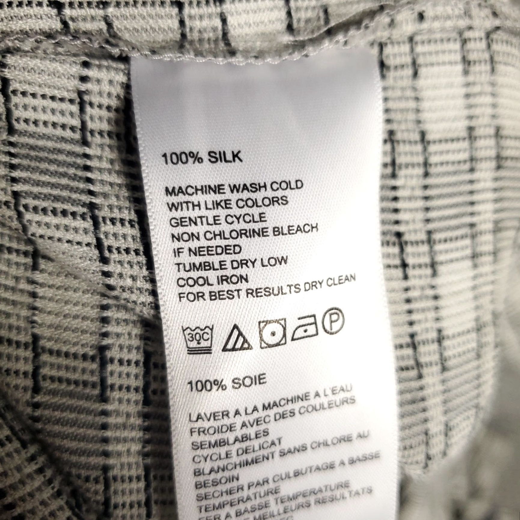 Tommy Bahama Tommy Bahama Shirt Mens Small Gray/Beige Plaid Silk Hawaiian Button Up Size US S / EU 44-46 / 1 - 8 Thumbnail