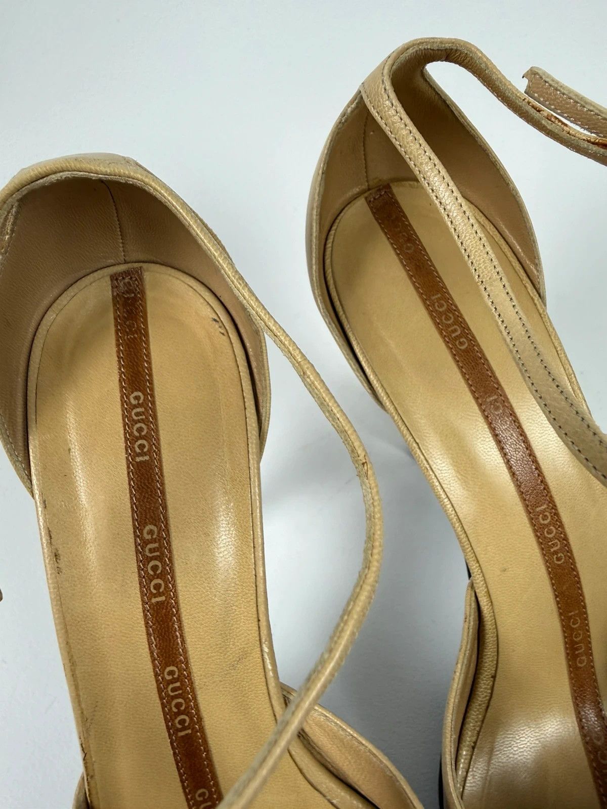 Gucci Gucci Leather GG T-Strap Pump size 38 Size US 8 / IT 38 - 9 Thumbnail