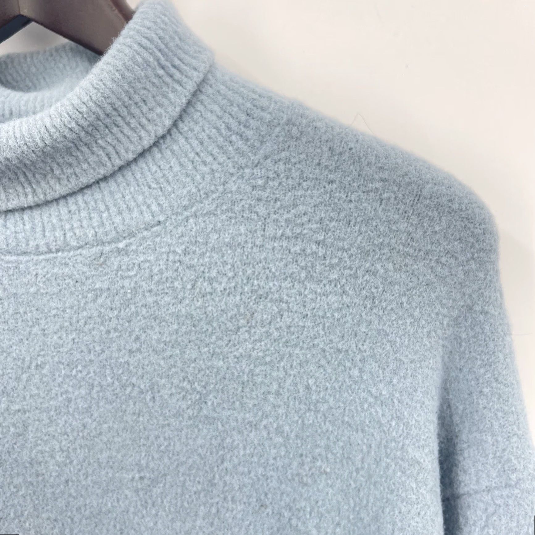 Aritzia VINTAGE Wilfred Free Turtleneck Sweater Womens Small Blue Knit Long Sleeve Casual Fall Winter 2020s Ladies Size S / US 4 / IT 40 - 4 Thumbnail