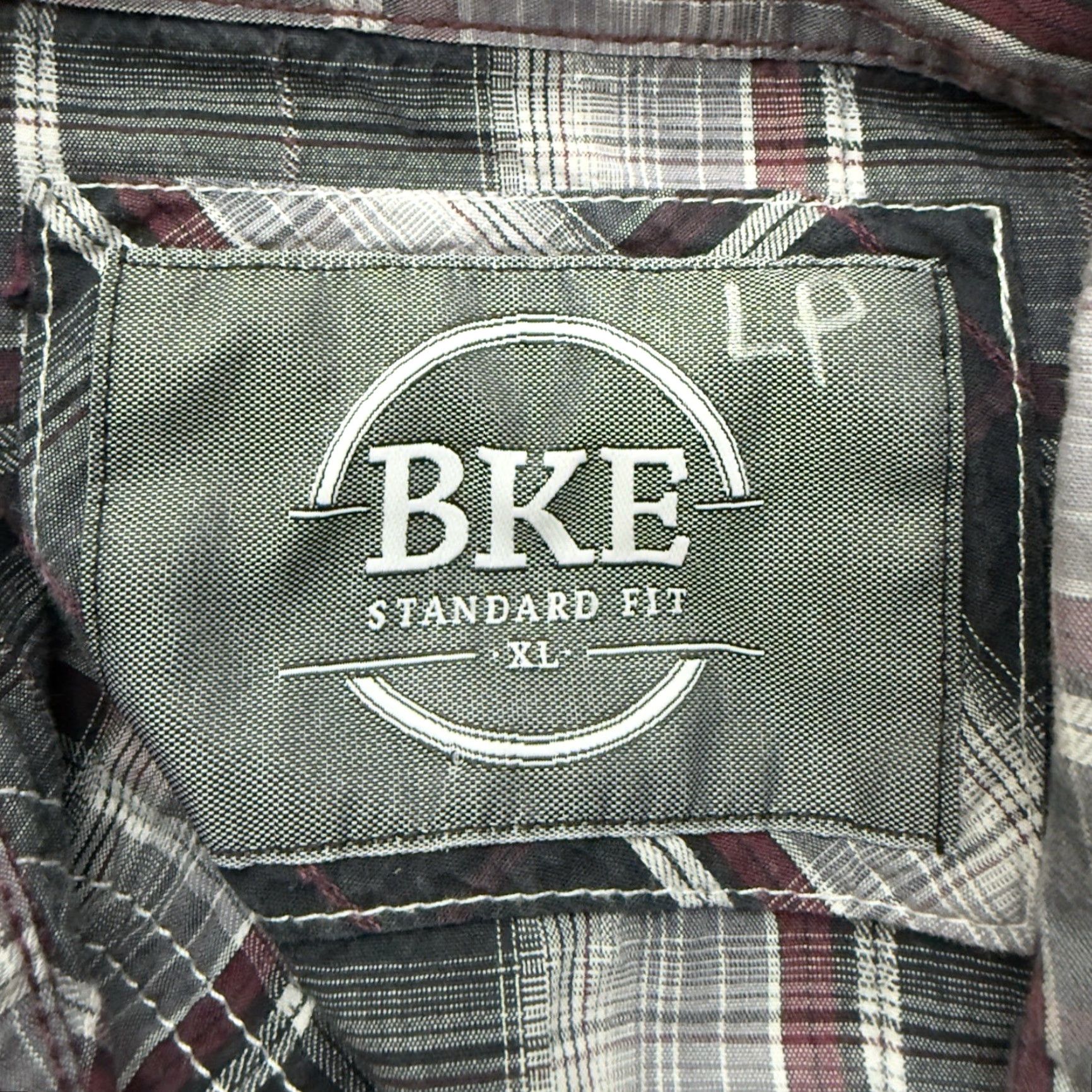 BKE BKE Plaid Short Sleeve Button-Down Shirt XL Men Multicolor Pattern Size US 36 / EU 52 - 4 Thumbnail