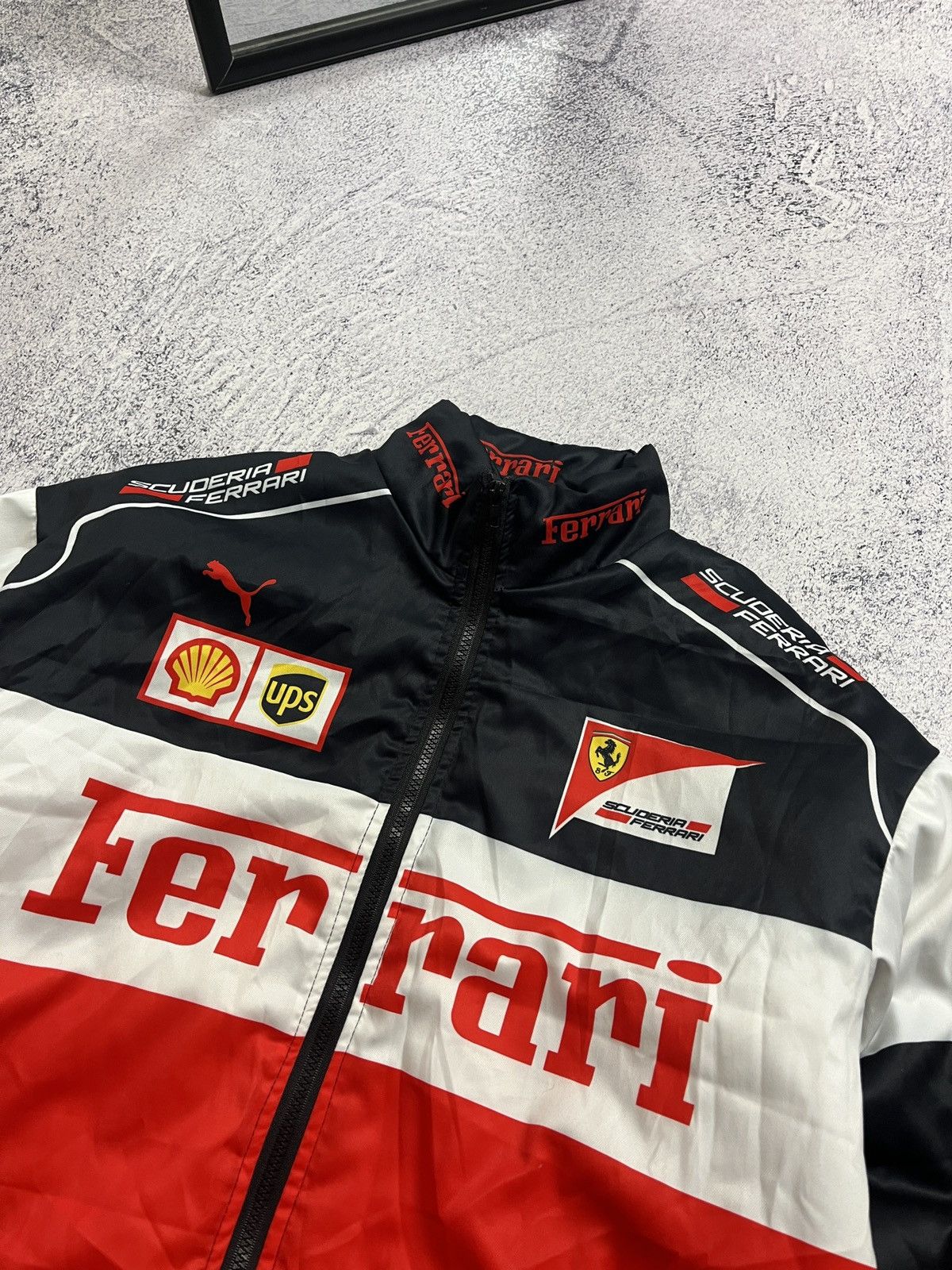 Ferrari × Formula 1 Ferrari F1 Racing Jacket Hype Rare Big Logo Marlboro Size US M / EU 48-50 / 2 - 6 Thumbnail