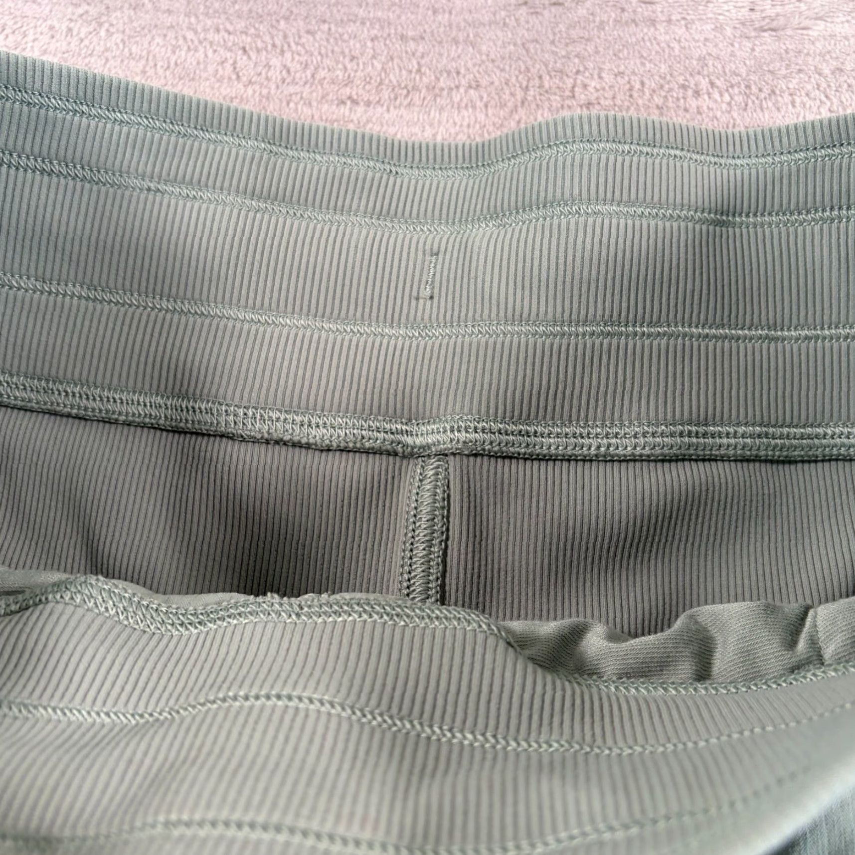 Lululemon VINTAGE Lululemon Dance Studio Pants Green 8 Women Regular Inseam 30" Drawstring Athleisure Dance Studio Fashion Sports Modern Designer Size 30" / US 8 / IT 44 - 3 Thumbnail