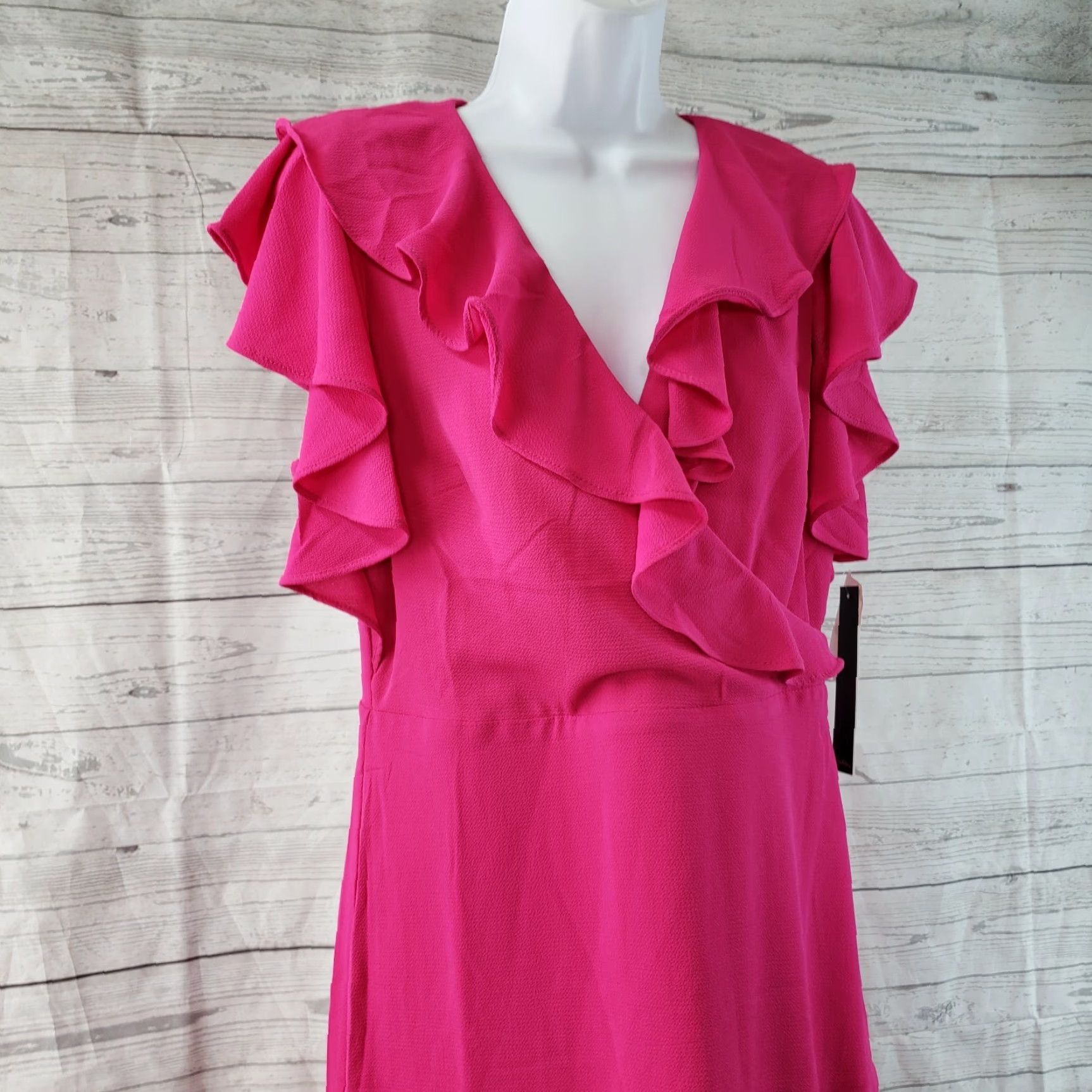Nicole Miller Nicole Miller Studio Dress Womens Sz 8 Pink Ruffles V-Neck Flutter Sleeve Size M / US 6-8 / IT 42-44 - 2 Thumbnail
