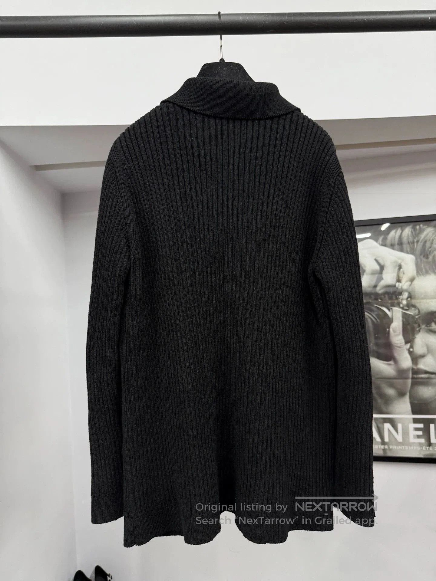 Chanel Chanel Black Gold Button Knit Cardigan. Size US M / EU 48-50 / 2 - 2 Thumbnail