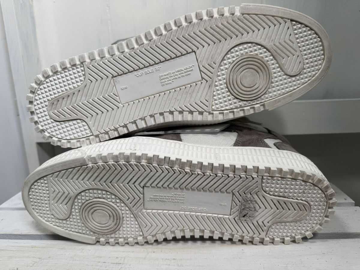 Off-White Off-White Off-Court 3.0 Floating Arrow White Grey tried on Size US 9 / IT 39 - 8 Thumbnail