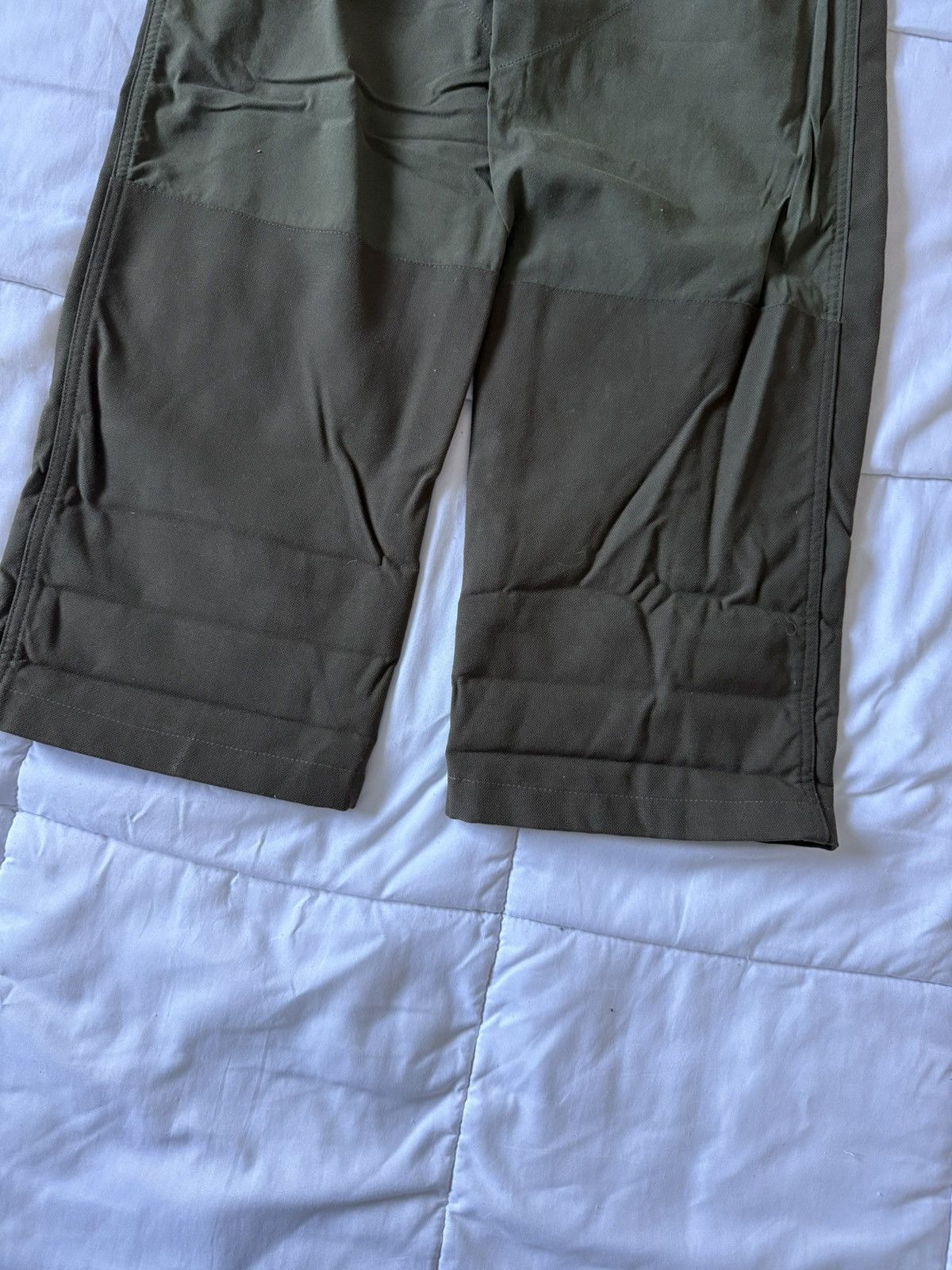 L.L. Bean L.L. Bean Men's Dark Green Cargo Pants Size US 34 / EU 50 - 11 Thumbnail