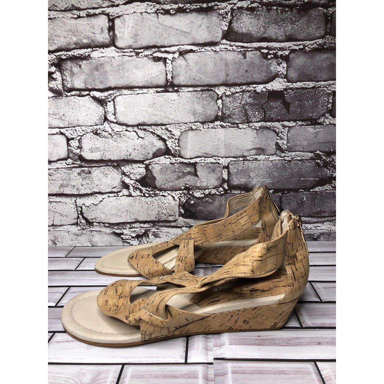 Donald Pliner Donald Pliner Deann Tan Cork Wedge Back Zipper Sandals Women Size US 7.5 / IT 37.5 - 10 Thumbnail