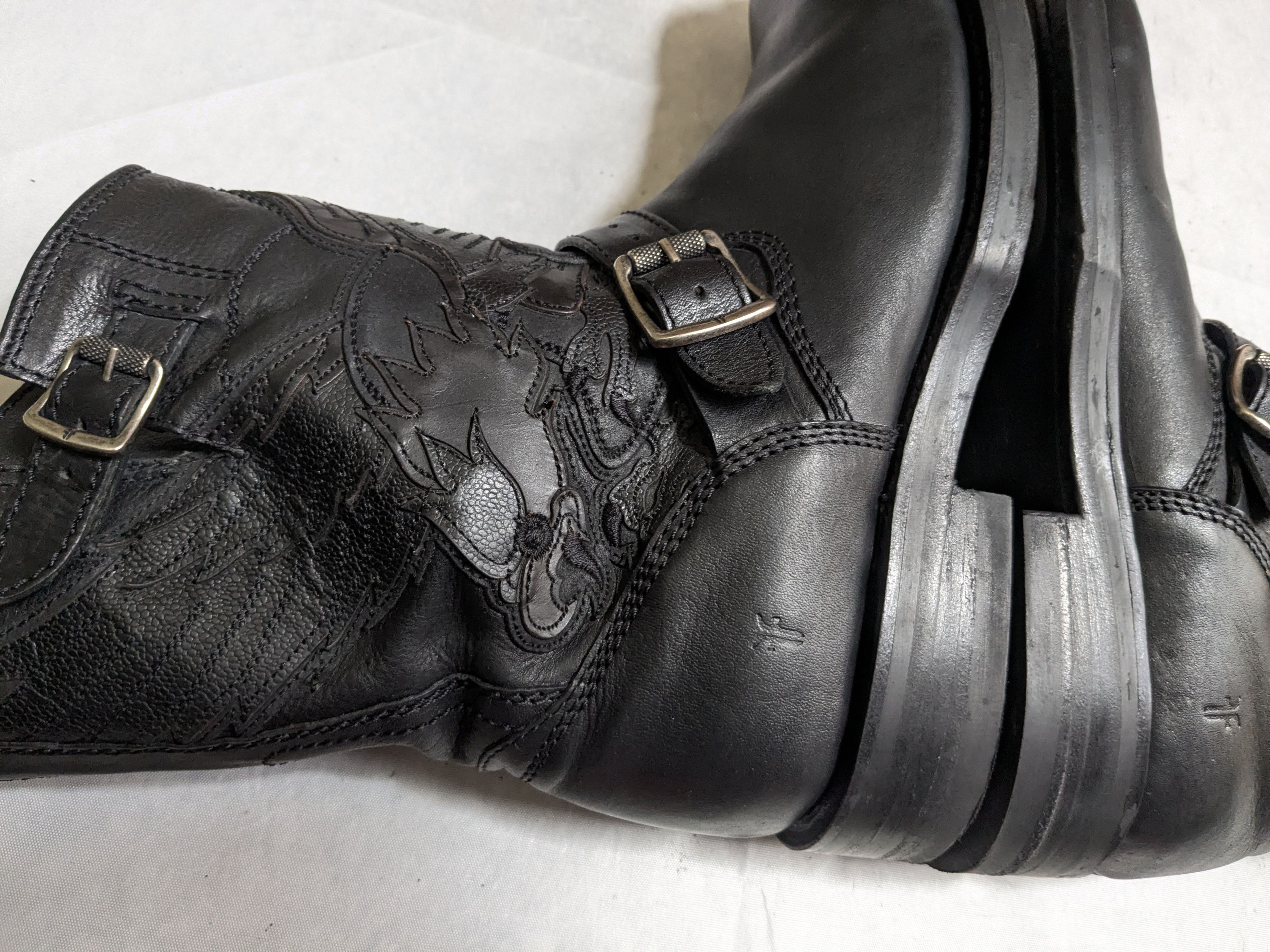Frye Frye Engineer Boots Black Leather 8 D Buckle Size US 8 / EU 41 - 11 Thumbnail