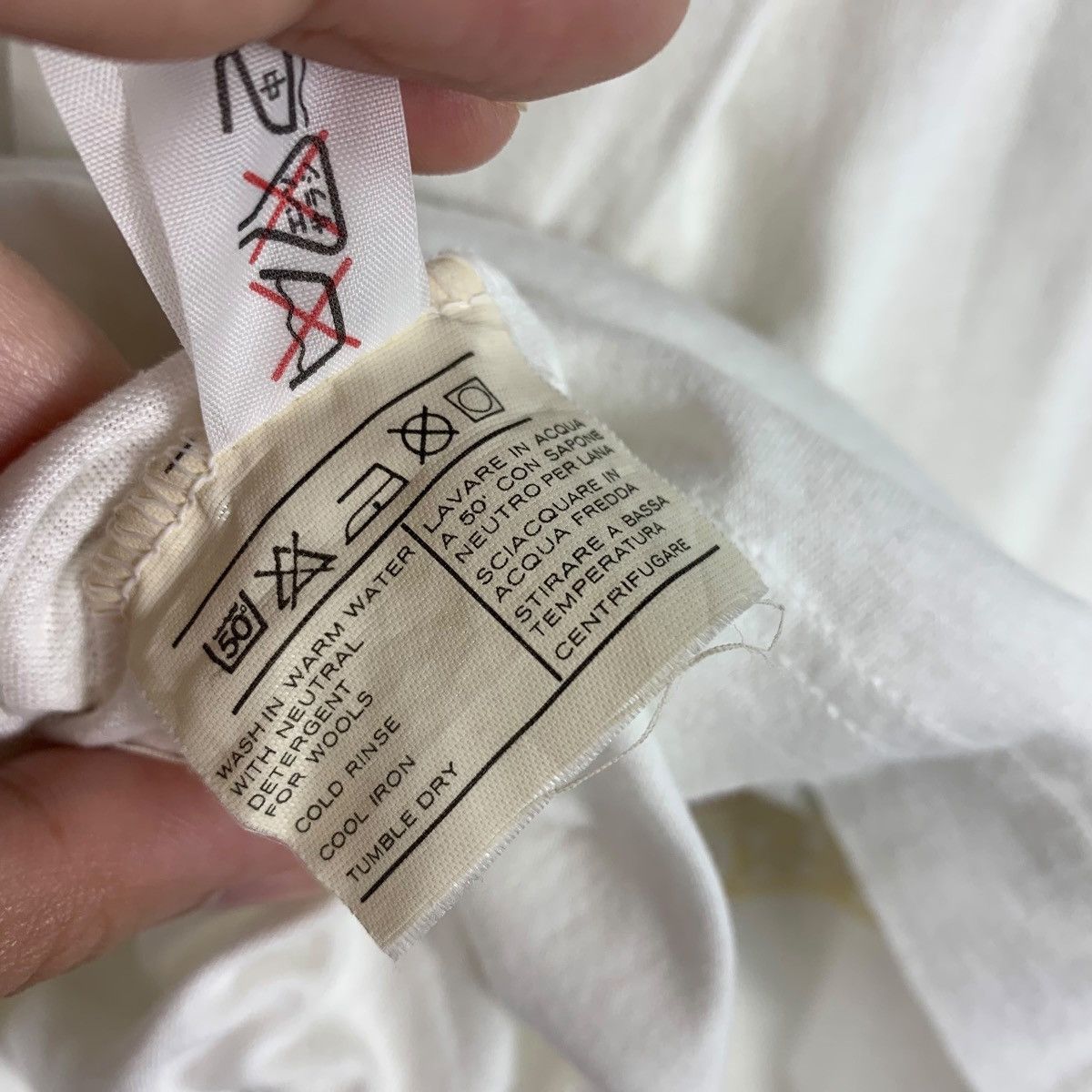 Designer × Salvatore Ferragamo × Vintage Vintage SALVATORE FERRAGAMO Horse printed crop top tee Size M / US 6-8 / IT 42-44 - 13 Thumbnail