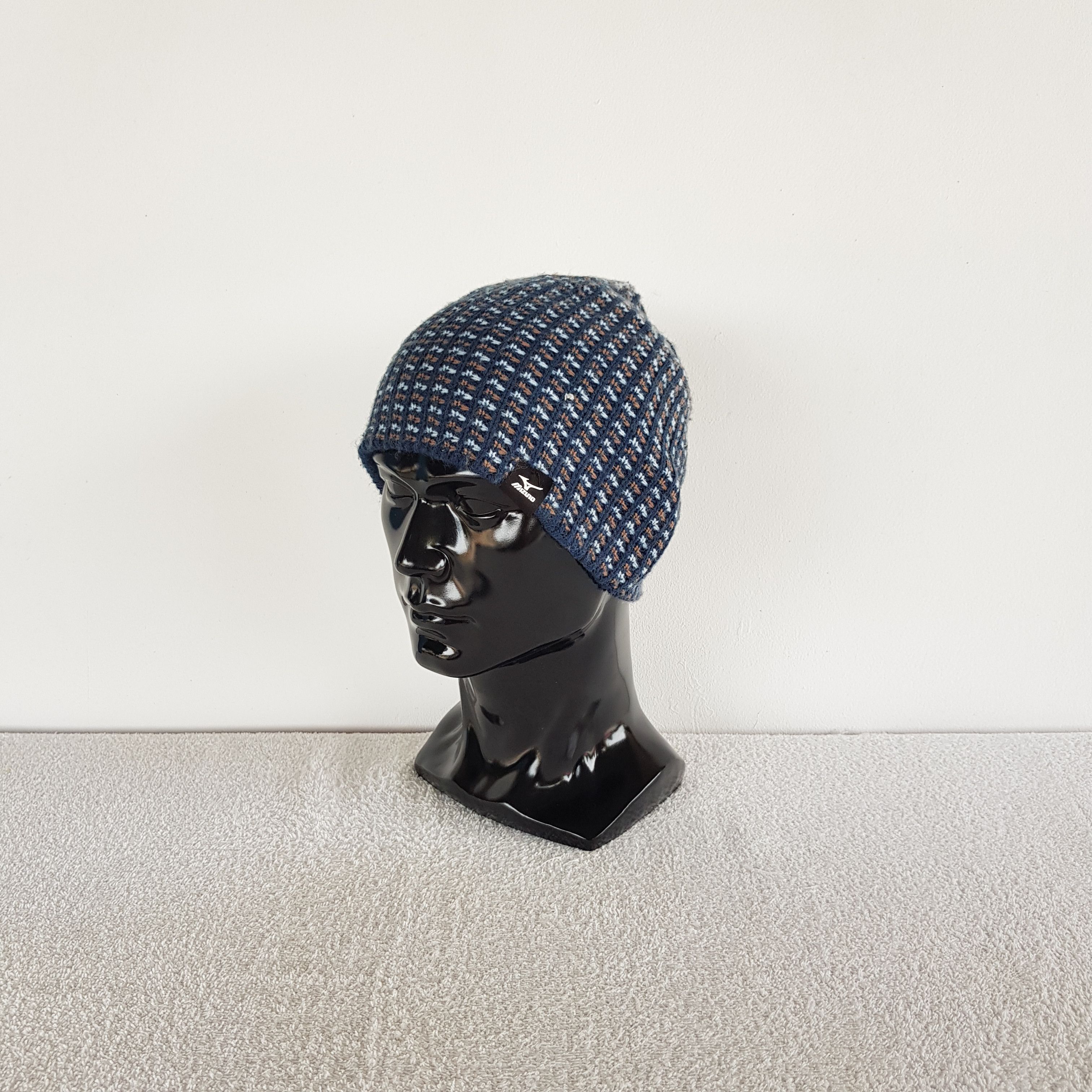 Mizuno Vintage Mizuno Beanie Y2K Japan Sportswear Snow Caps Hats Size ONE SIZE - 1 Thumbnail
