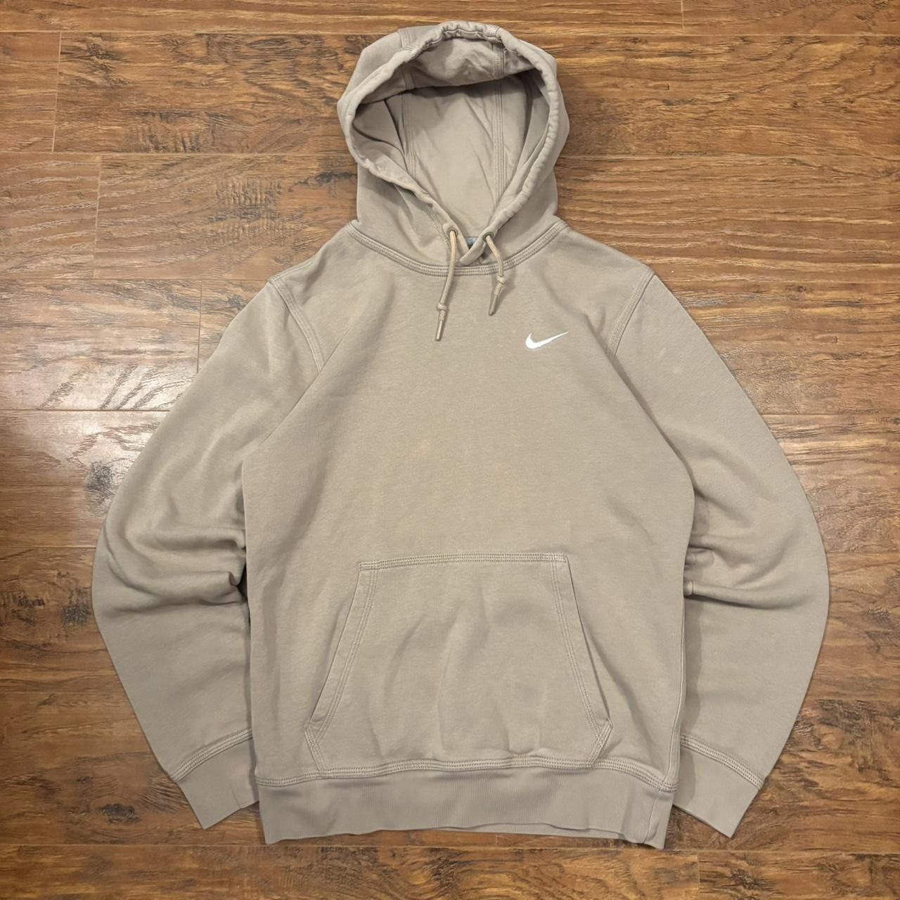Nike Crazy Vintage Y2K/2000s Nike Beige Streetwear Style Essential Hoodie! Size US S / EU 44-46 / 1 - 1 Thumbnail