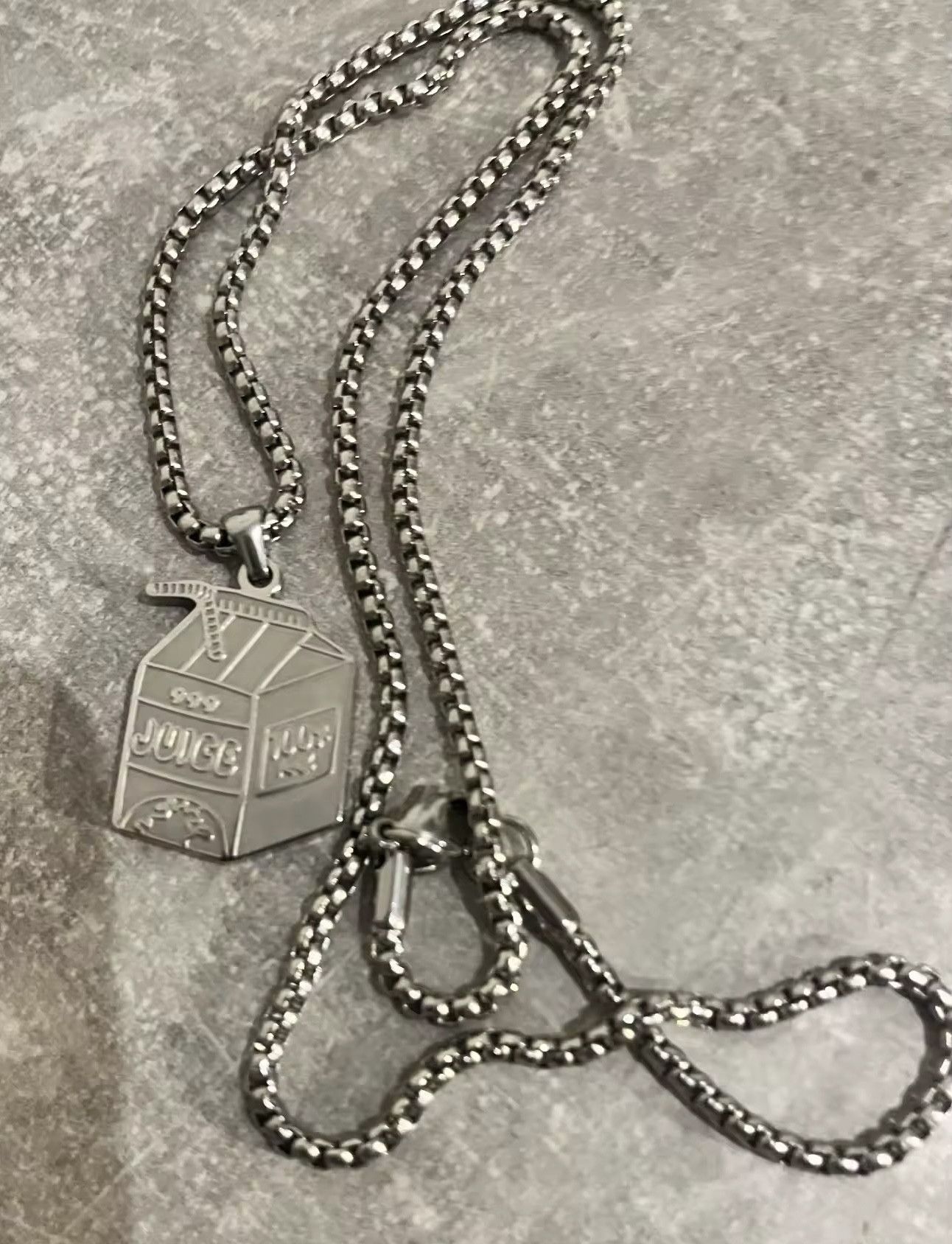 Other Fashion Hiphop Juice Pendant Necklace Size ONE SIZE - 3 Thumbnail