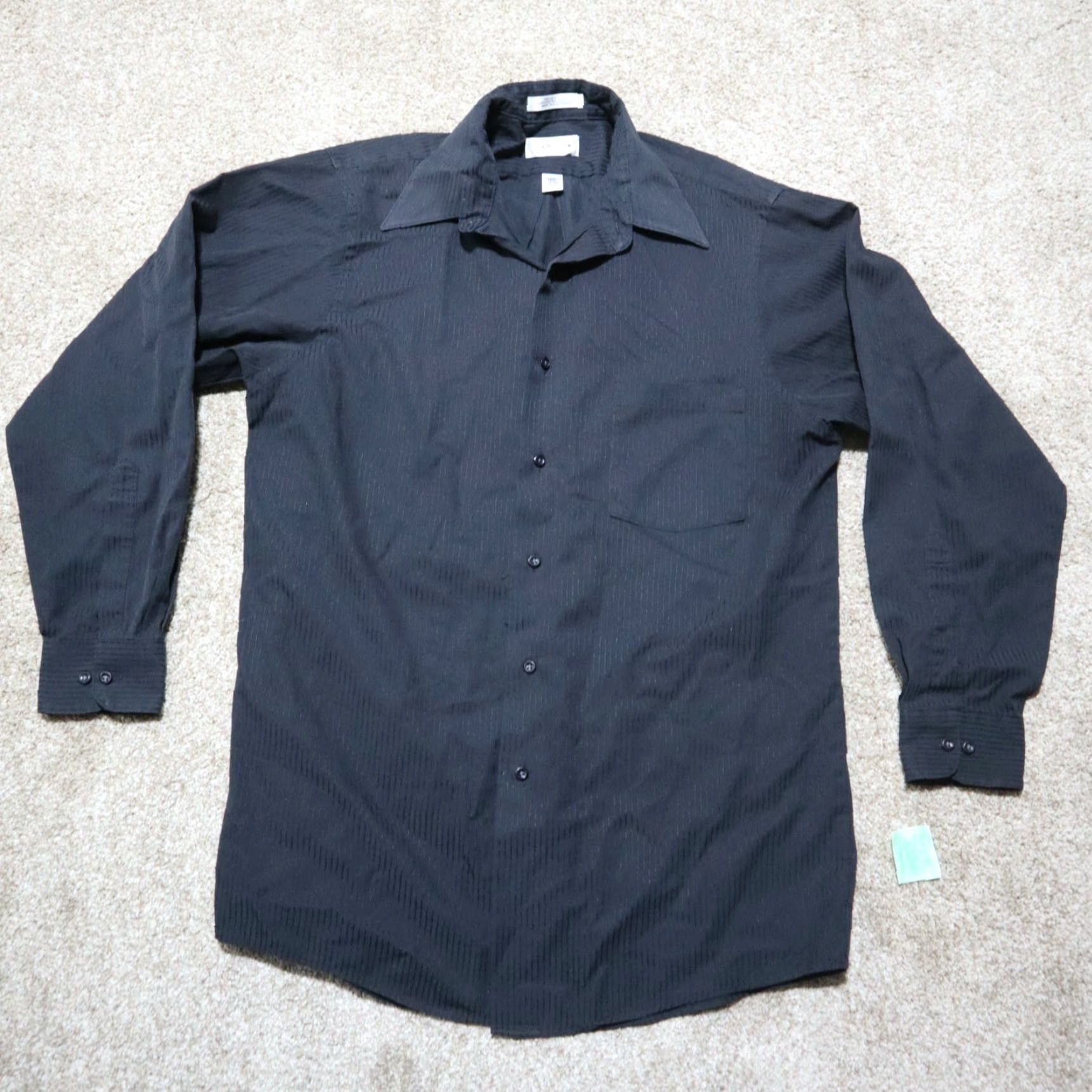 Van Heusen Van Heusen Black Stripe Dress Button Down Shirt Men's Size Medium 15-15.5 32/33 Size 40R - 2 Thumbnail