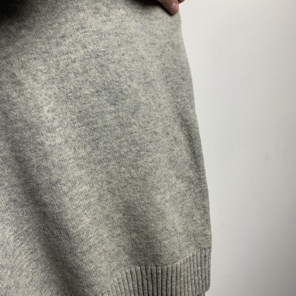 Nike Vintage Nike Swoosh Wool Sweater Gray Size XL Long Sleeve Size US XL / EU 56 / 4 - 18 Thumbnail