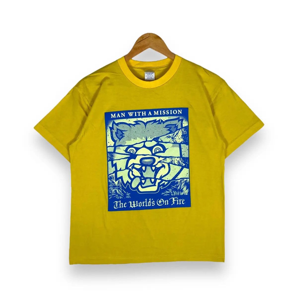 Band Tees MAN WITH A MISSION THE WORLD'S ON FIRE JAPAN BAND TEE Size US M / EU 48-50 / 2 - 1 Thumbnail