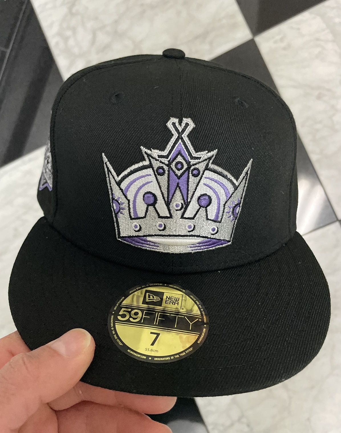 New Era Exclusive LA kings fitted size 7 Size ONE SIZE - 3 Thumbnail