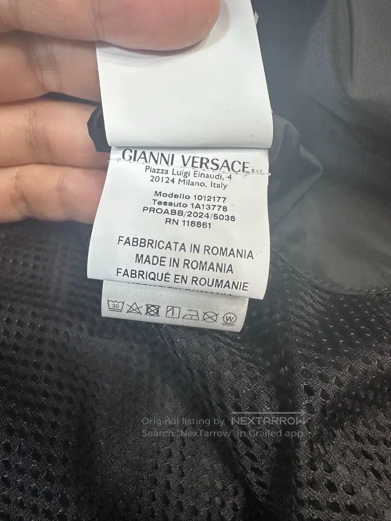 Versace Versace Sun protection clothing Size US XL / EU 56 / 4 - 6 Thumbnail
