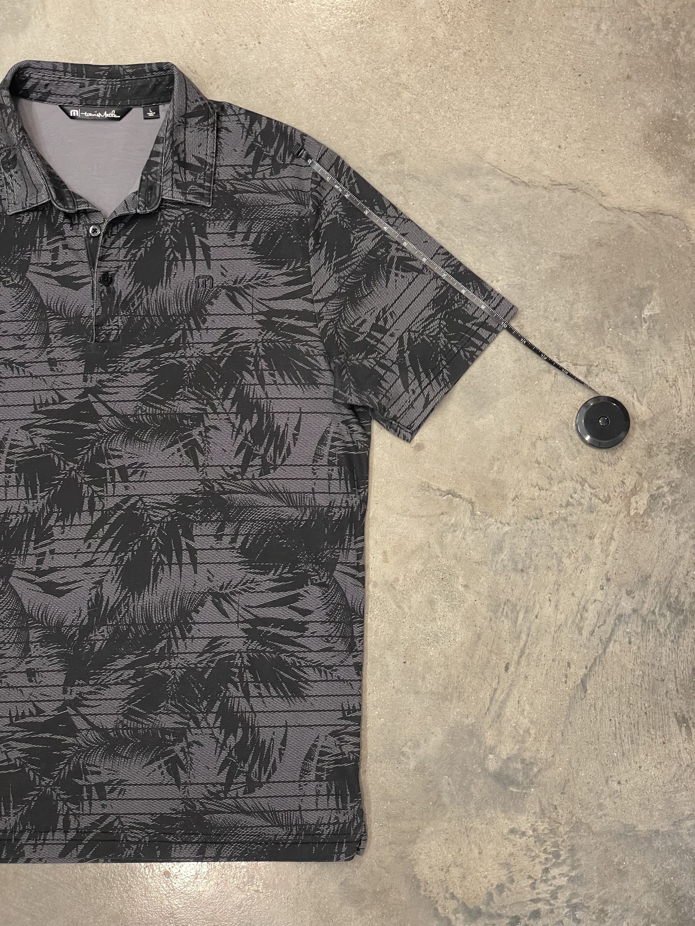 TravisMathew Travis Mathew Polo Shirt Mens L Black Floral Leaf Golf Size US L / EU 52-54 / 3 - 7 Thumbnail