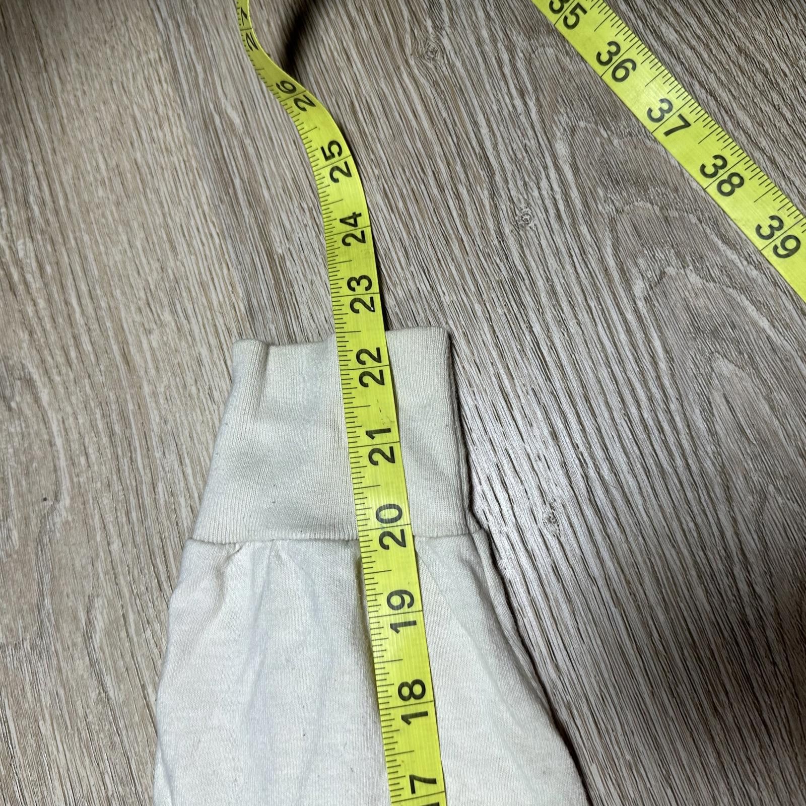 Gildan Mens Long Sleeve T-Shirt Size M Single Stitch White Size US L / EU 52-54 / 3 - 9 Thumbnail