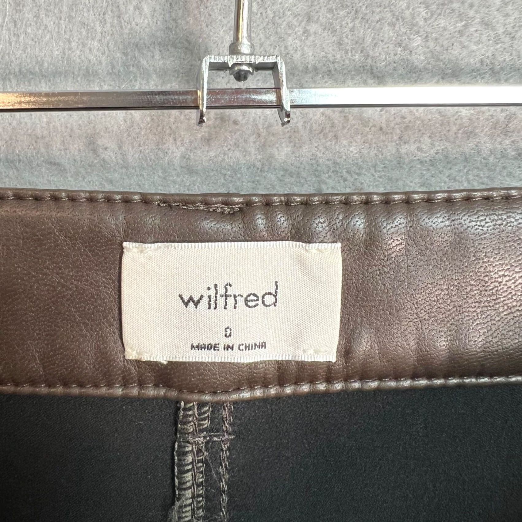 Vintage VINTAGE Wilfred Brown High-Waisted Faux Leather Tapered Leg Pants 0 Womens Size 28" / US 6 / IT 42 - 3 Thumbnail