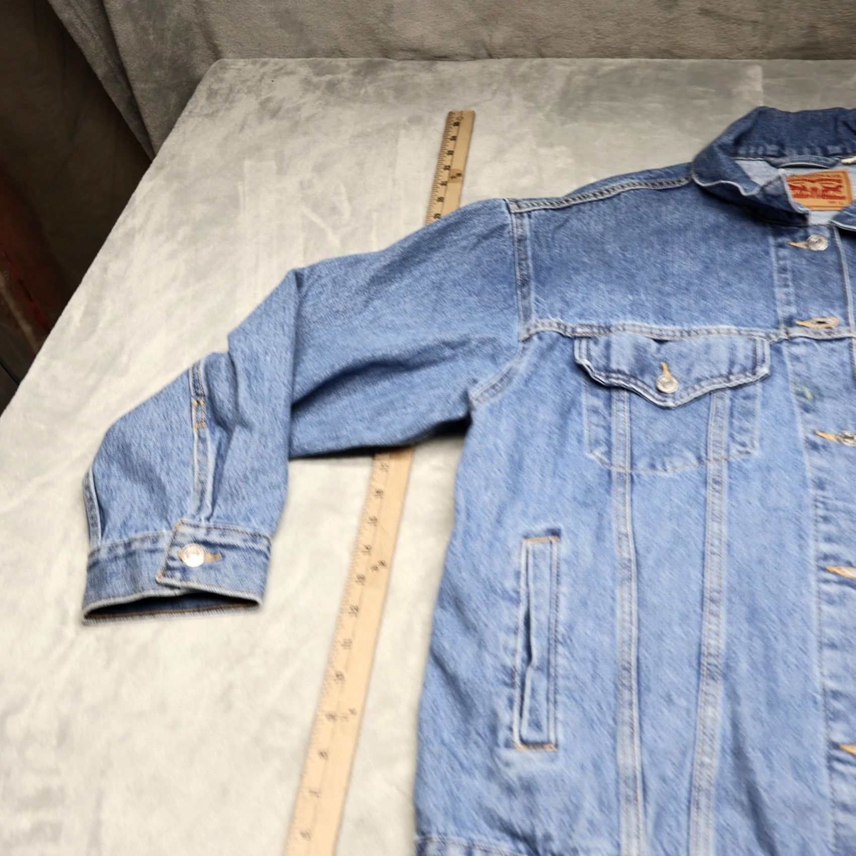 Levi's Levis Denim Jacket Mens Large Medium Wash Casual Rugged Classic Jean Trucker Size US 33 - 2 Thumbnail