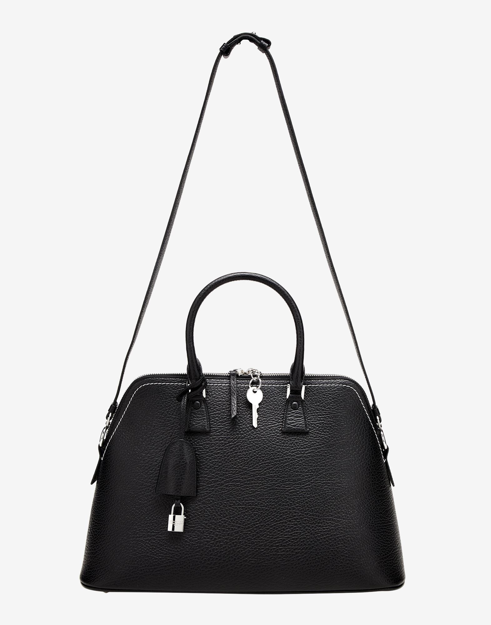 Maison Margiela oc11z0325 Size: OS / Large Bag in Black Size ONE SIZE - 8 Thumbnail