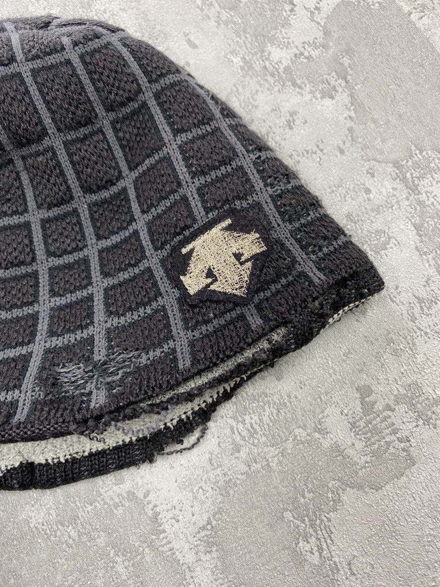 Descente × Vintage Vintage Descente Beanie Hat distressed worn destroy Size ONE SIZE - 2 Thumbnail