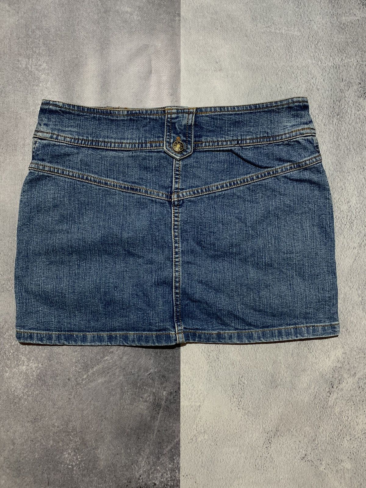 Japanese Brand × Vintage Vintage Y2K denim mini skirt streetwear style size 28 Size 28" / US 6 / IT 42 - 5 Thumbnail