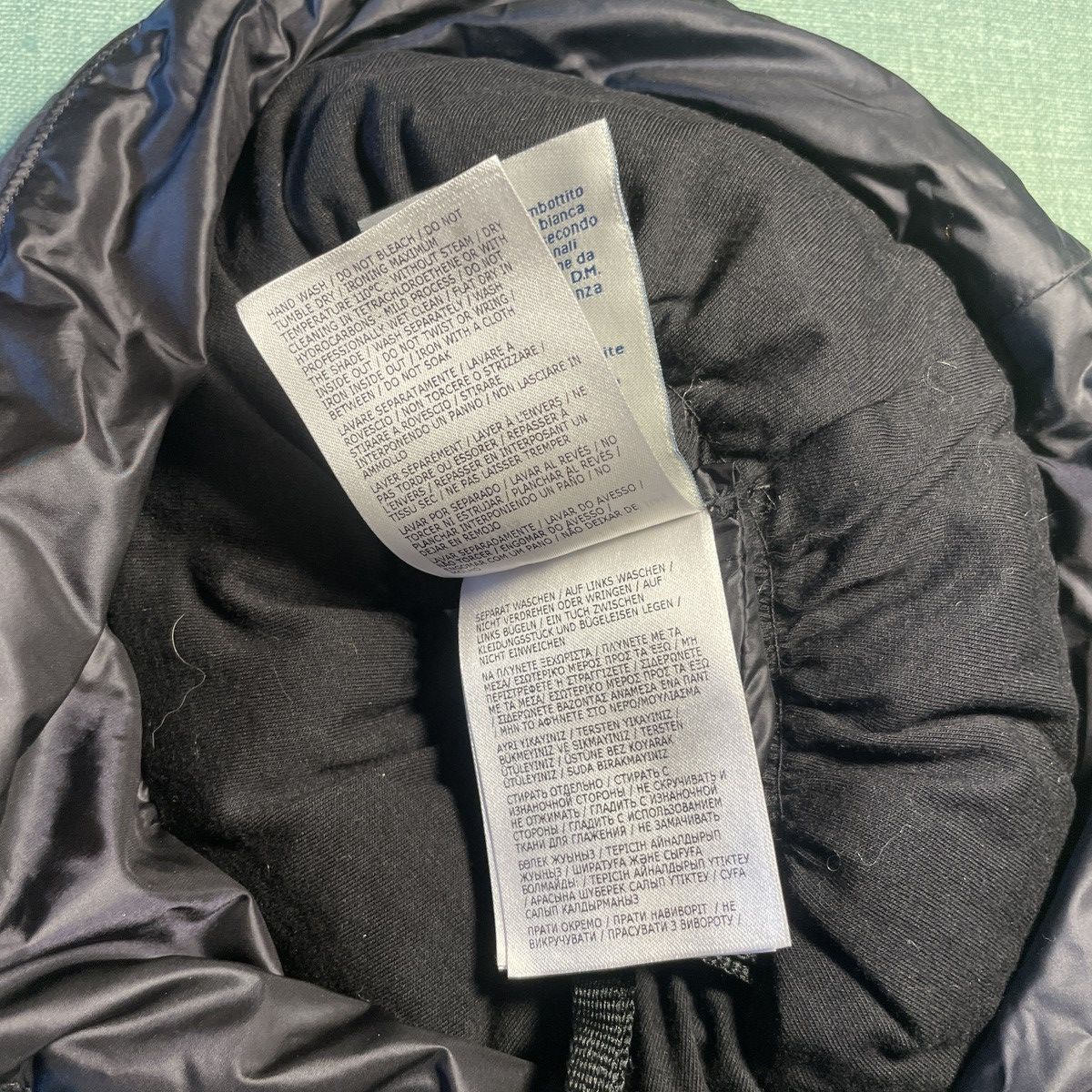 Moncler × Moncler Genius Moncler X Pharrell down filled bucket hat Size ONE SIZE - 6 Thumbnail