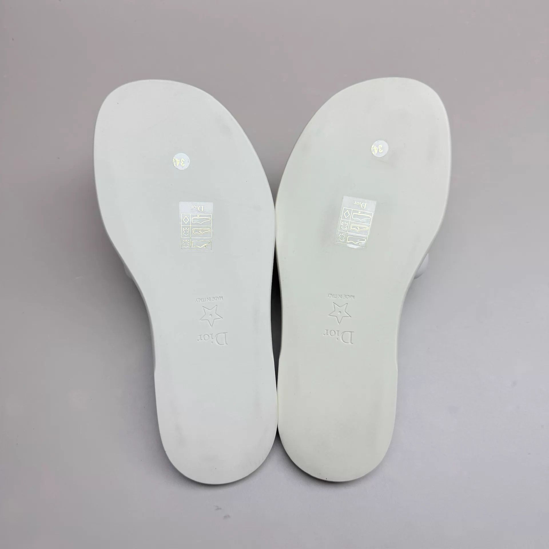 Dior Dior Black & White Logo Slippers 36.5 New Unworn Size US 6 / IT 36 - 6 Thumbnail