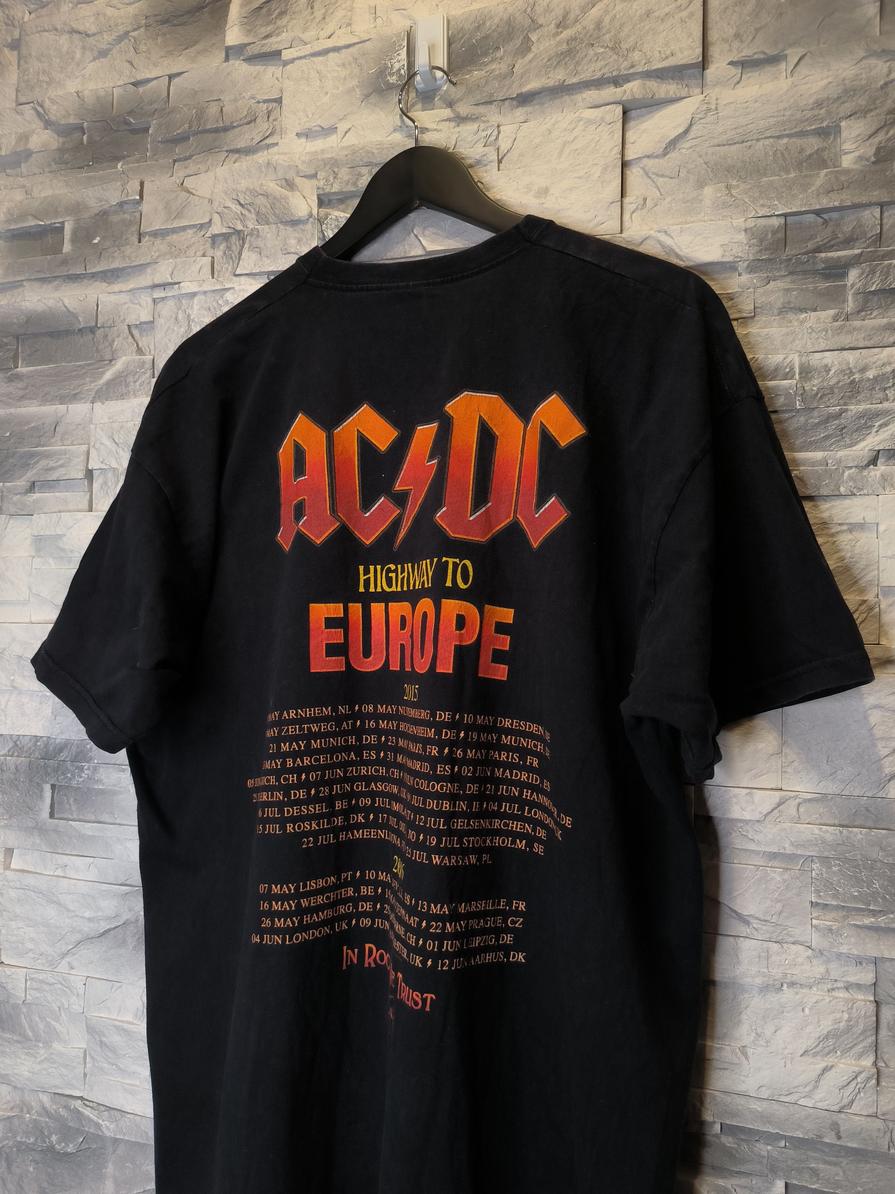 AC/DC Vintage ACDC AC/DC T-Shirt Band Rock Tee 2015 Size US XL / EU 56 / 4 - 4 Thumbnail